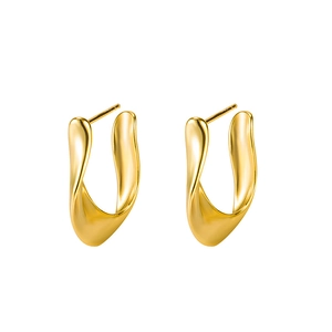 Élégantes boucles d'oreilles créoles torsadées dorées au design géométrique poli