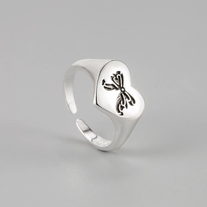 Polished S925 sterling silver open ring featuring a vintage heart and bow engraving