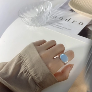 Minimalistischer S925 Sterlingsilber Siegelring mit glatter Oberfläche für Damen
