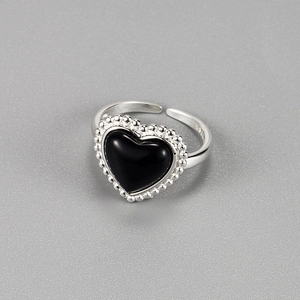 Vintage 925 Sterling Silver Black Agate Heart Open Ring Adjustable Minimalist Retro Handcrafted Women Fashion Finger Ring