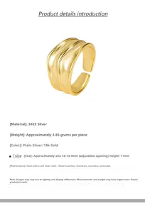 Détail de la bague ajustable en argent S925, hauteur 11mm avec texture ondulée unique