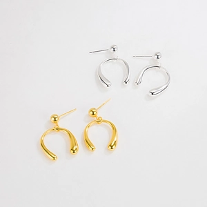 Boucles d'Oreilles en Argent Sterling 925 en Forme de U pour Femmes Minimaliste Plaqué Or 18K Géométrique Clous d'Oreilles Bijoux