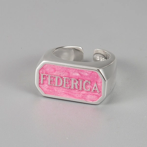 Handgefertigter Ring aus 925er Silber mit rosa Glitzer-Inlay und FEDERICA-Gravur