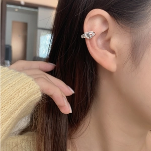 Minimalist S925 sterling silver heart-shaped ear cuff with hollow design for women
