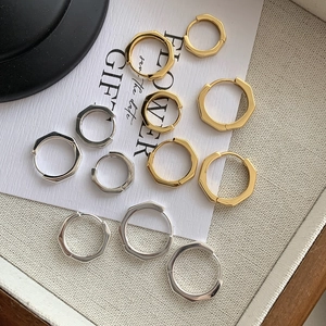 Boucles d'Oreilles Créoles Géométriques en Argent Sterling 925 pour Femmes Minimaliste Polygone Plaqué Or 18K Bijoux