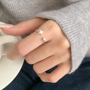 Bague ouverte en argent sterling S925 avec motif double étoile et pierres micro-incrustées