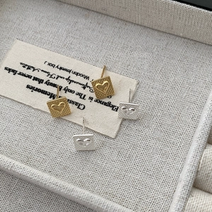 S925 sterling silver square heart stud earrings in gold and silver finish sets