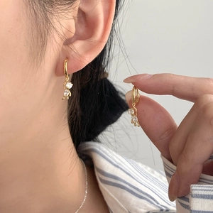 Minimalist S925 sterling silver bear hoop earrings with sparkling zircon stones