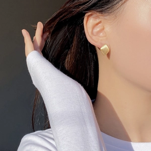 Minimalist S925 sterling silver matte brushed geometric rhombus earrings for women