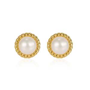 Elegant S925 silver twist-edge pearl stud earrings with a white round pearl and gold finish