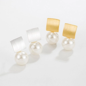 French vintage S925 silver pearl earrings with brushed square geometric stud design