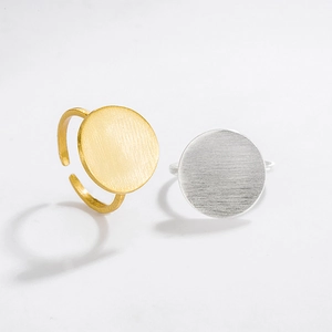 Minimalist S925 silver brushed round disc rings in gold and silver finishes