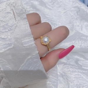 Baroque S925 silver pearl ring with lava texture and vintage gold flower design