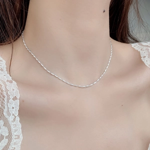 Minimalist 925 sterling silver twist chain necklace for women worn on neck