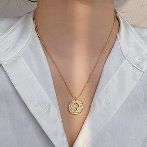 Vintage 925 sterling silver gold-plated Elizabeth II portrait coin pendant necklace
