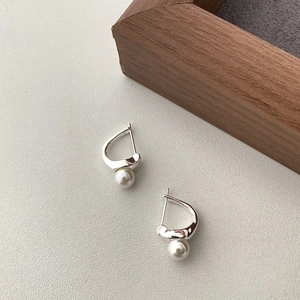925 Sterling Silver Hoop Earrings With Round Shell Artificial Pearl Minimalist Geometric U-Shape Elegant Jewelry For Women Fashion