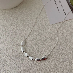 Collier Pendentif Haricot Irrégulier Minimaliste en Argent Sterling S925 pour Femmes Chaîne Serpent Collier de Clavicule Géométrique Bijoux