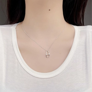 Minimalist S925 sterling silver necklace with pig nose geometric oval link pendant