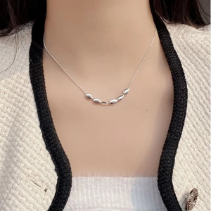 Collier minimaliste en argent sterling S925 avec pendentifs haricots sur chaîne serpent