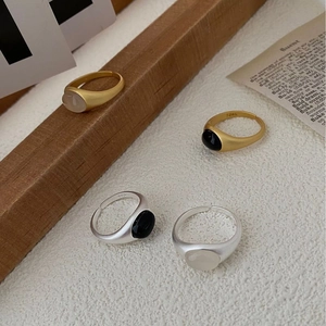Neo-Chinese 925 Sterling Silver Ring For Women Minimalist Matte Sandblasted Oval Black Onyx White Chalcedony Adjustable Open Finger Ring Jewelry