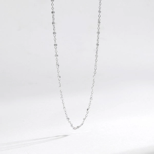 Minimalist S925 sterling silver necklace featuring geometric small disc chain design