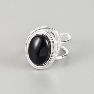 925 silver double-layered ring with oval black onyx and adjustable minimalist lines