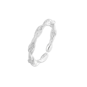 Minimalistischer S925 Sterlingsilber geflochtener Drehring mit verstellbarem Band-Design