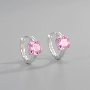 Boucles d'oreilles créoles S925 argent avec zircon rose carré et design minimaliste