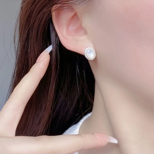 Boucles d'oreilles ovales en argent torsadé avec incrustation de nacre pour femme