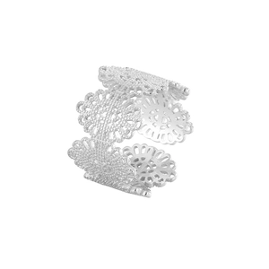 Vintage 925 sterling silver hollow lace open ring with delicate floral patterns