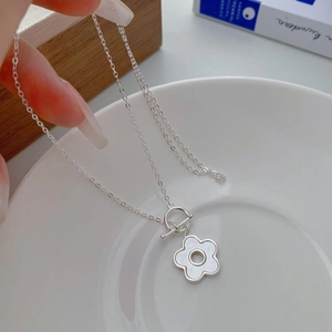 Collana Con Ciondolo Camelia in Argento Sterling 925 Con Fiore in Madreperla Bianca Naturale Catena Da Clavicola Con Chiusura a T Per Donna Gioielli Eleganti