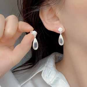 Elegant S925 sterling silver long teardrop earrings with natural agate and matte finish