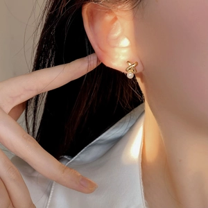 French vintage S925 silver cross stud earrings with round white pearl drop for women