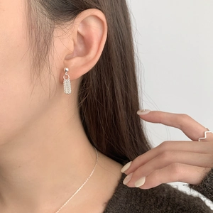 Minimalist S925 sterling silver tassel earrings, wave ring and necklace set on model