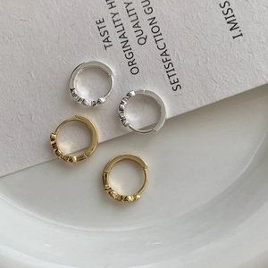 S925 Sterlingsilber Creolen mit Blattstruktur in Gold- und Silberoptik Design