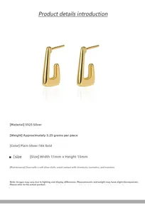 Detail of S925 sterling silver J-shaped earrings with 18k gold plating and dimensions