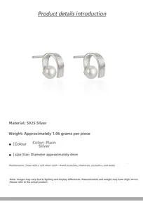 Detailed view of S925 silver U-shape earrings with 4mm freshwater pearl in silver finish