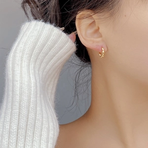 Minimalist S925 sterling silver geometric bead hoop earrings in polished gold finish