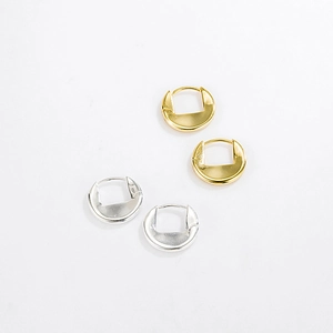 Polished S925 sterling silver hoop earrings in gold and silver crescent design