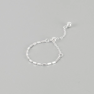 Minimalist S925 sterling silver adjustable chain ring with polished metal beads for women