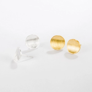 Minimalist S925 sterling silver round brushed stud earrings in gold and silver set