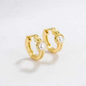 Créoles Minimalistes en Argent Sterling 925 avec Perle Artificielle pour Femme Boucles d'Oreilles Huggie Géométriques Élégantes Plaqué Or