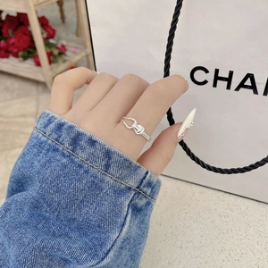 Anello minimalista in argento sterling S925 a doppio nodo con fascia aperta regolabile