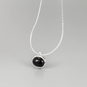 Minimalist 925 Sterling Silver Necklace For Women Oval Black Agate White Shell Pendant Geometric Clavicle Chain Jewelry Gift