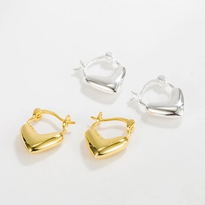 Polished S925 sterling silver heart hoop earrings in gold and silver finishes