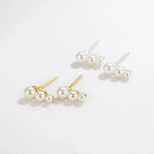 Minimalist S925 sterling silver arc pearl stud earrings in gold and silver finish