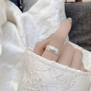 Minimalist multi-layer 925 sterling silver open ring with parallel line texture