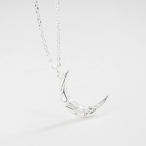 S925 sterling silver moon necklace with vintage textured silver crescent pendant and fine chain