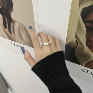 Minimalistischer S925 Sterlingsilber Wellenring mit unregelmäßig kurvigen Linien für Damen