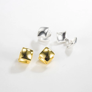 Minimalist geometric square hoop earrings in polished gold and silver S925 sterling steel